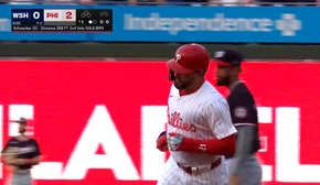 Phillies' Kyle Schwarber crushes a two-run homer vs. Orioles