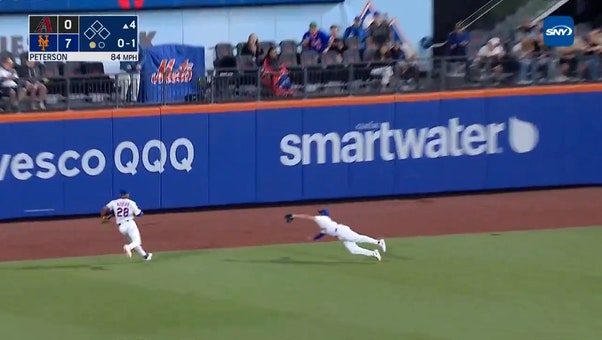 Mets' Tyrone Taylor makes an incredible diving catch vs. Diamondbacks