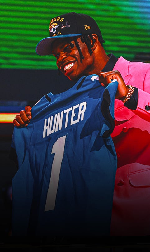 2025 NFL odds: Can Travis Hunter make award-season history?
